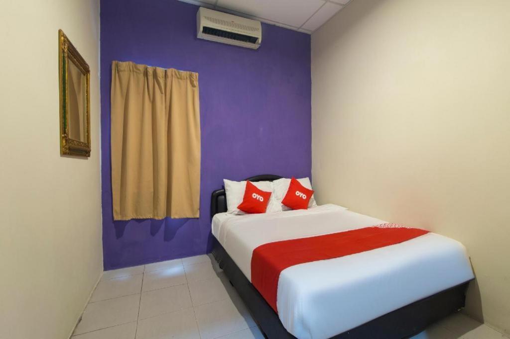 Oyo 44100 Hotel Casavilla Petaling Jaya Bagian luar foto