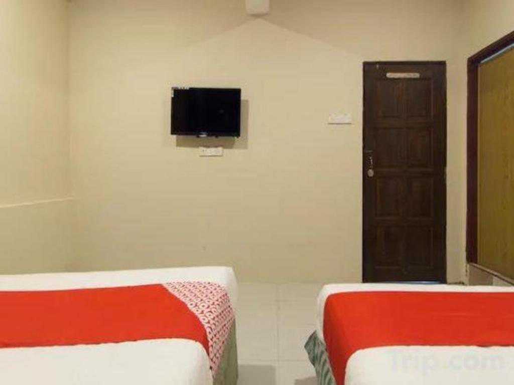 Oyo 44100 Hotel Casavilla Petaling Jaya Bagian luar foto