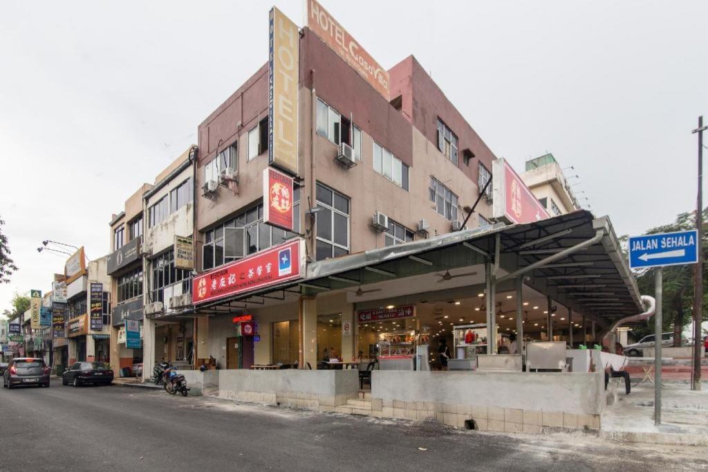 Oyo 44100 Hotel Casavilla Petaling Jaya Bagian luar foto