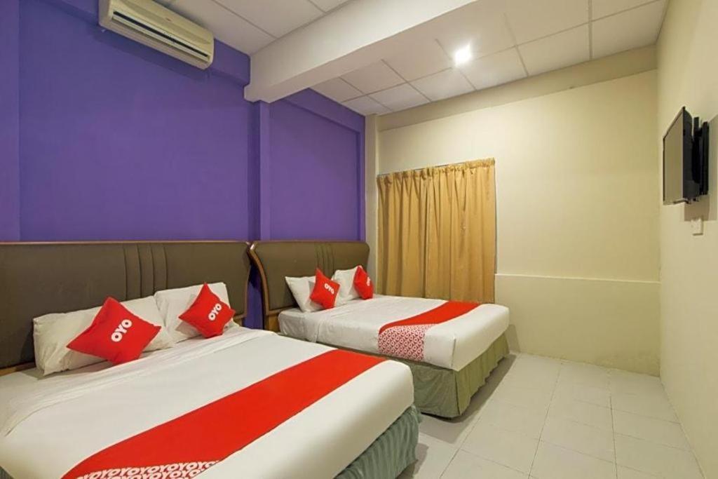 Oyo 44100 Hotel Casavilla Petaling Jaya Bagian luar foto