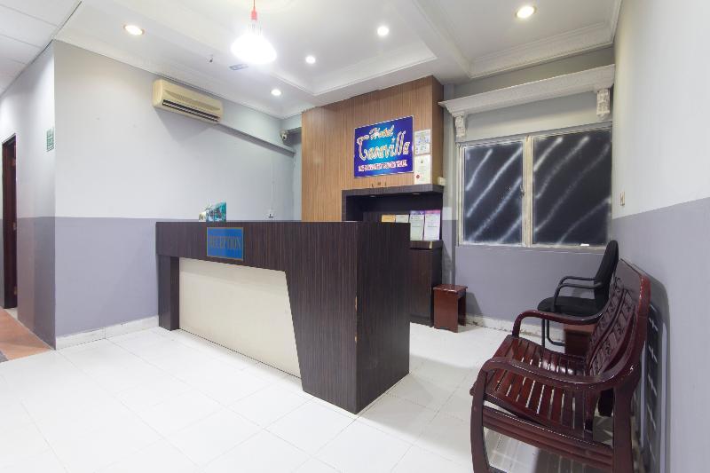 Oyo 44100 Hotel Casavilla Petaling Jaya Bagian luar foto