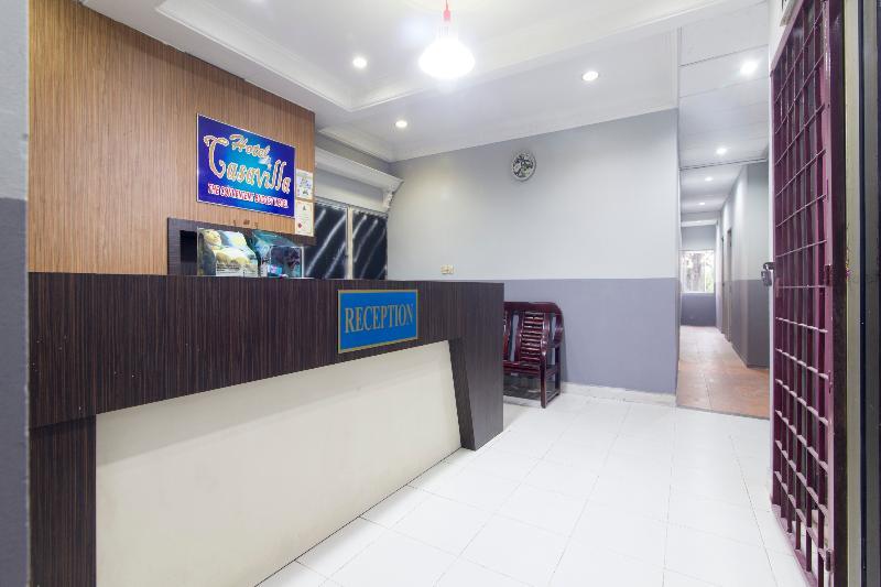 Oyo 44100 Hotel Casavilla Petaling Jaya Bagian luar foto