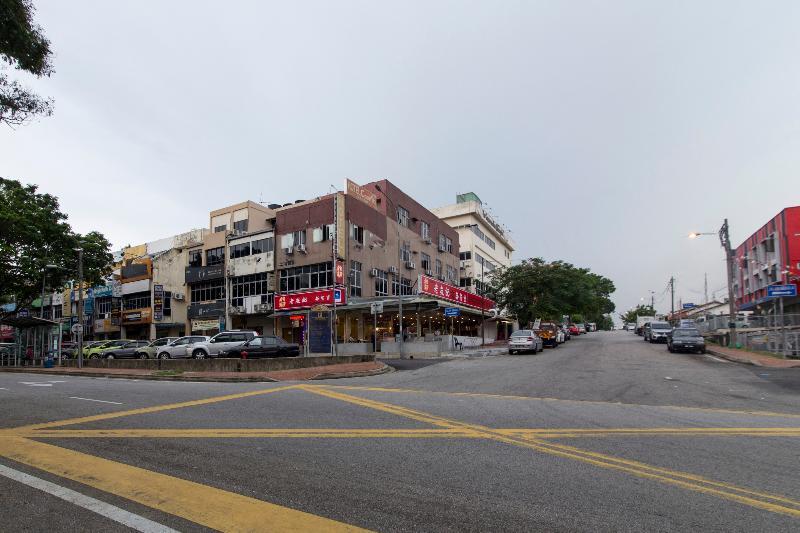 Oyo 44100 Hotel Casavilla Petaling Jaya Bagian luar foto