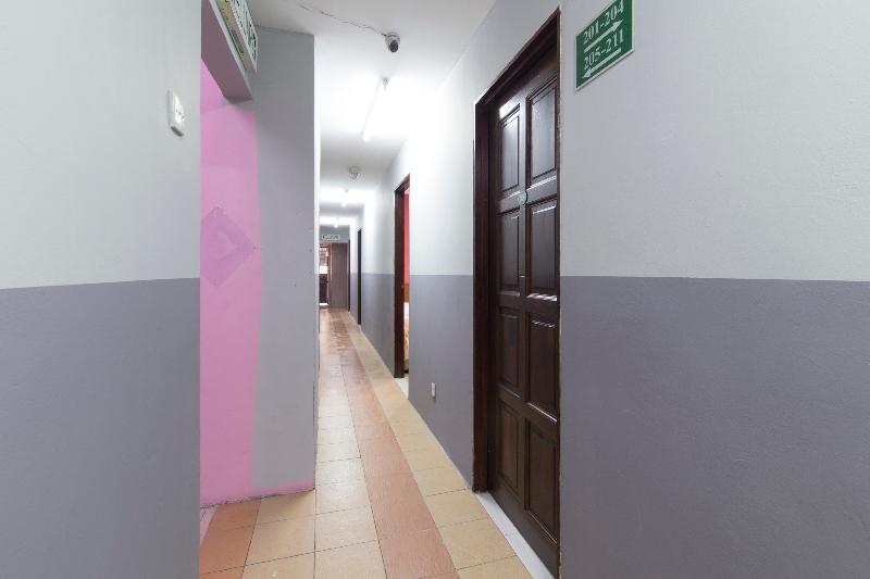 Oyo 44100 Hotel Casavilla Petaling Jaya Bagian luar foto